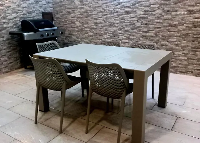 Appartement Luxurious With Heated Pool Jacuzzi