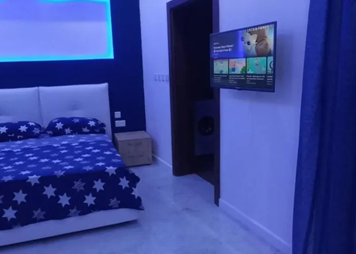 Luxurious With Heated Pool Jacuzzi *