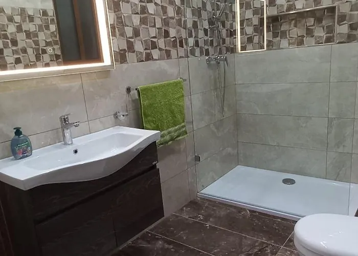 Luxurious With Heated Pool Jacuzzi Appartement *