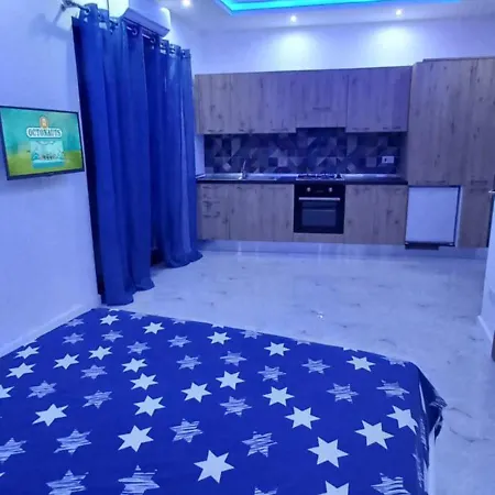 Luxurious With Heated Pool Jacuzzi