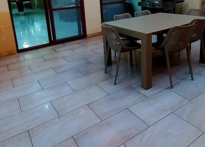 Luxurious With Heated Pool Jacuzzi 아파트 Fontana